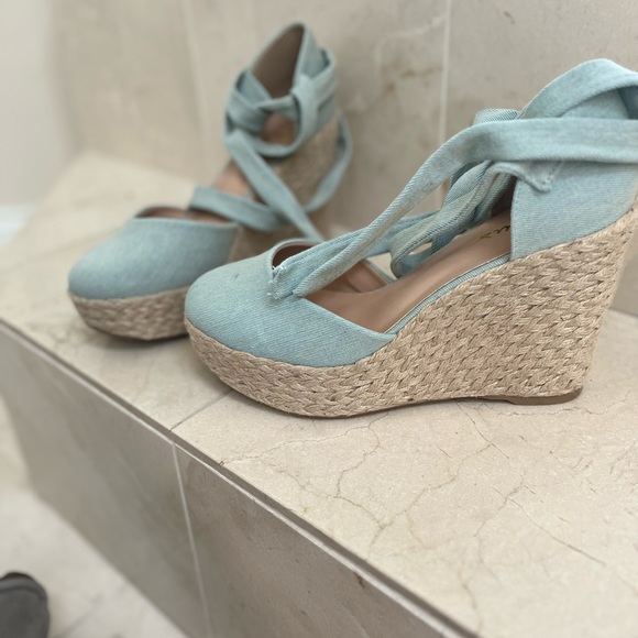 Lulu’s lace up wedge shoes - Picture 8 of 8